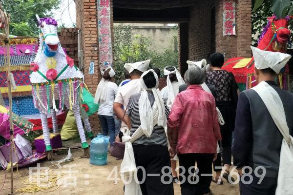 传统葬礼接娘家人 传统葬礼接娘家人