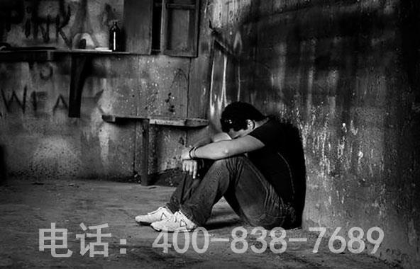 伤心欲绝的亲朋 伤心欲绝的亲朋